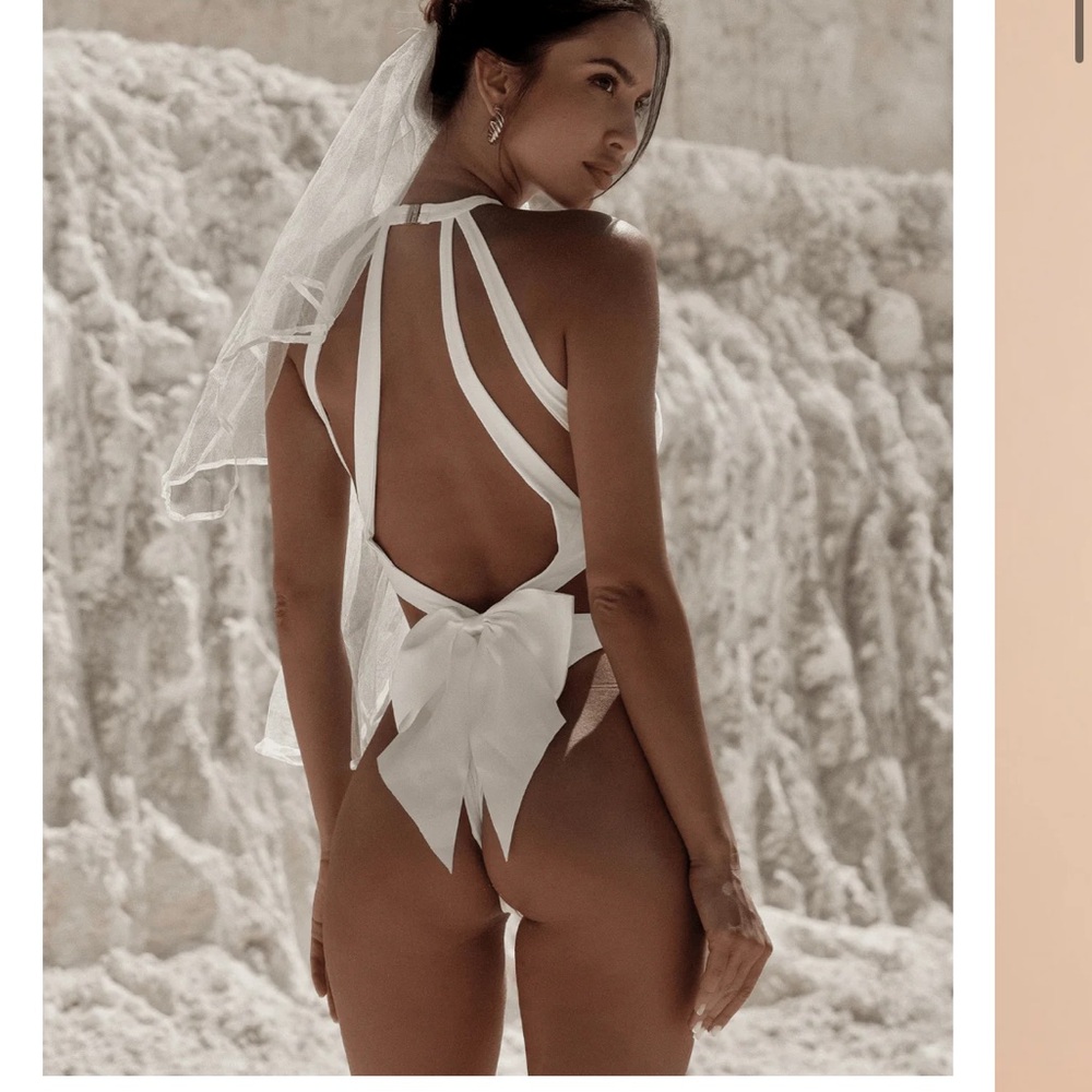 ALT swim Bellisa one piece